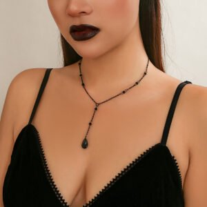 Simulated blood droplets with metallic blood-colored collar