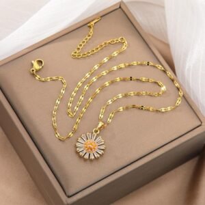 Korean daisy flower pendant necklace