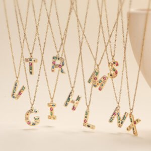 Copper-plated 18K gold pendant necklace with 26 colored zirconia letters, suitable for all occasions, collar chain for women.