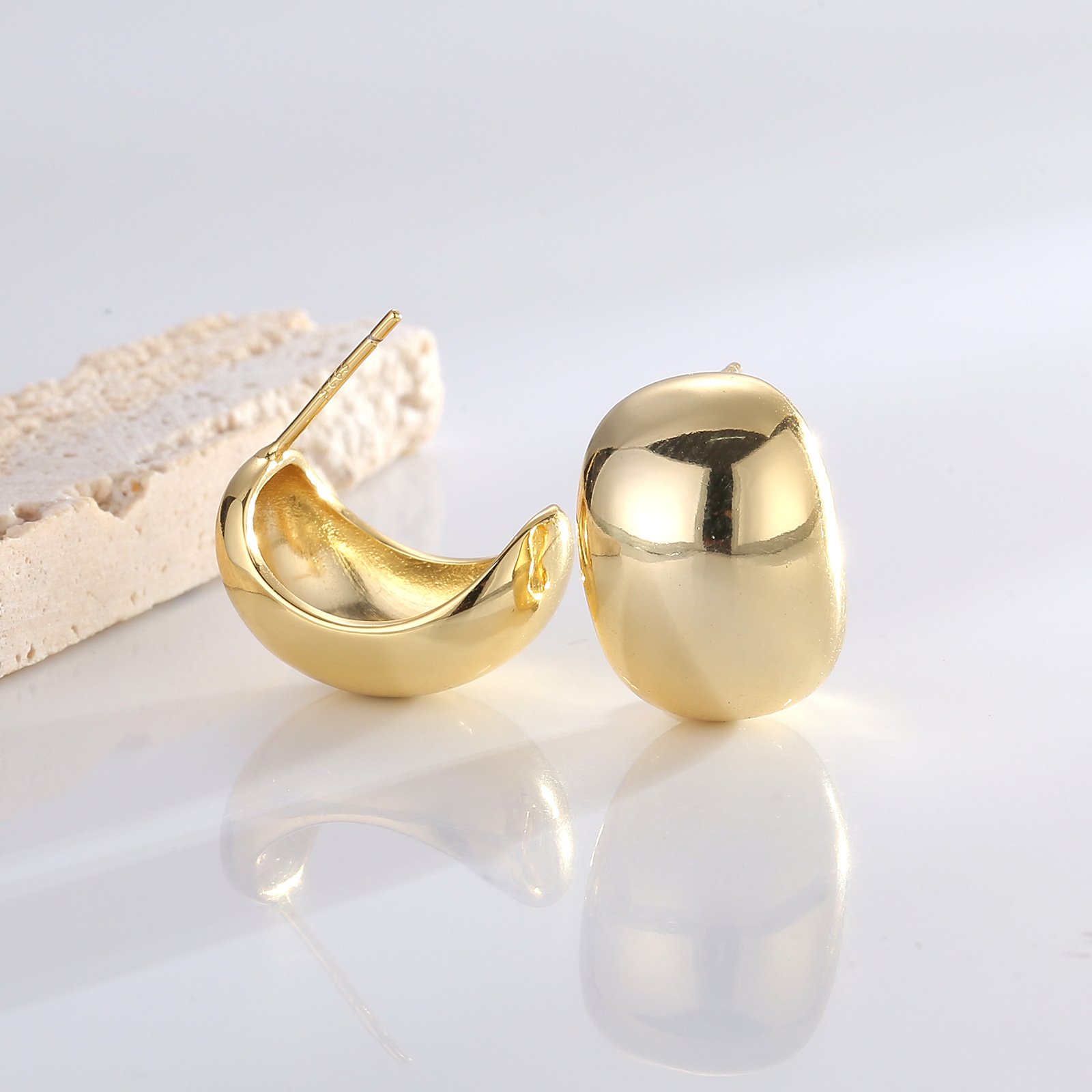 Earrings with a high-end feel, geometric jewelry for women, minimalist cold style stud earrings for women. - Image 3