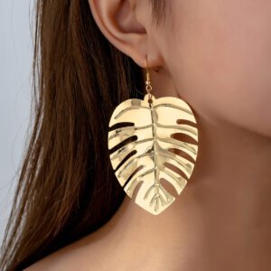 Hollow Leaf Earrings: Fashionable, Minimalist, Elegant, Versatile Accessories for Daily Commuting and Gatherings