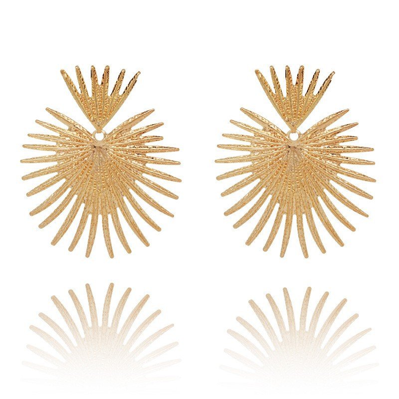 Cross-border Amazon Bestselling Earrings: New Trendy, Unique European and American Style Round Disc Exaggerated Earrings with Elegant, Fashionable, Niche and Atmospheric Appeal - Image 3
